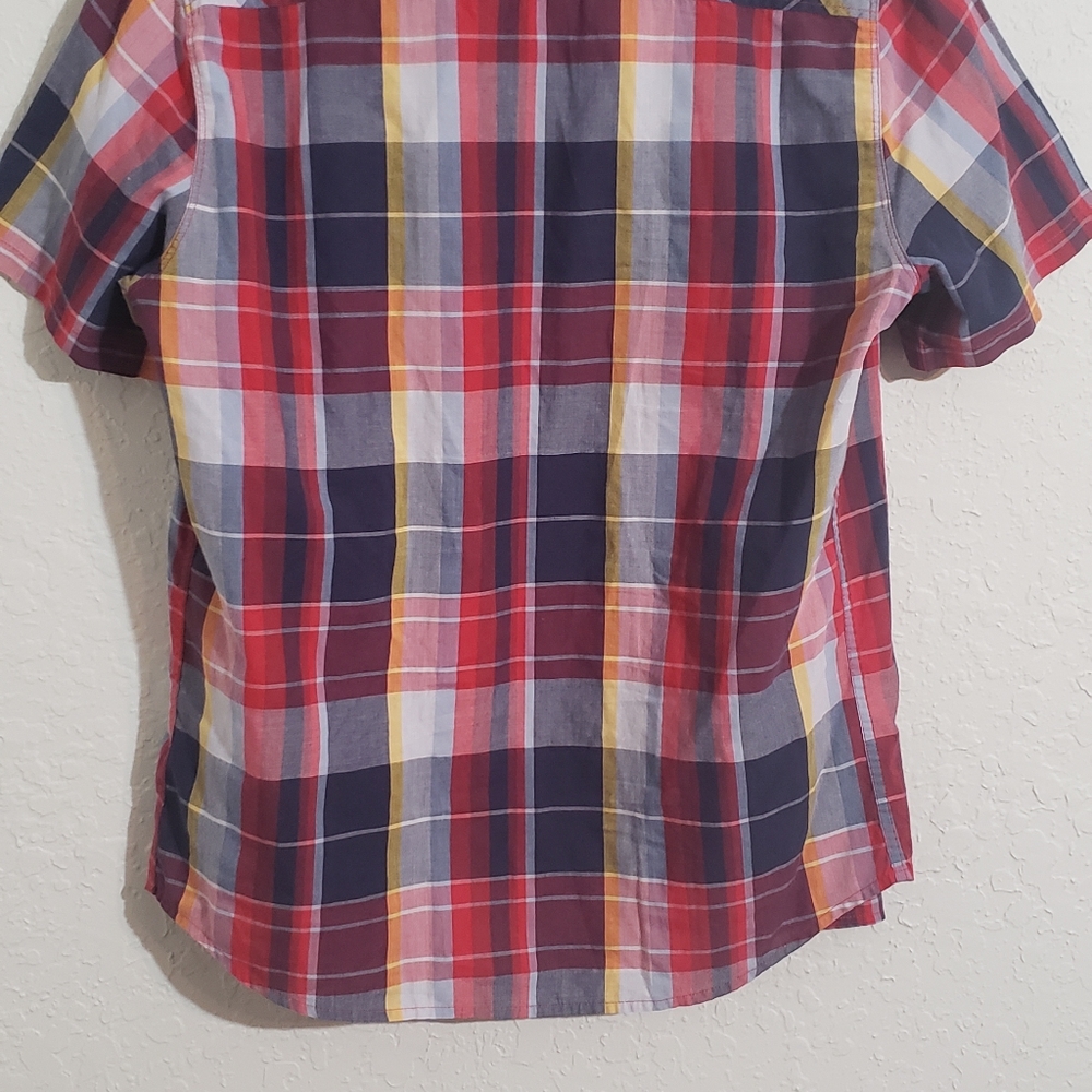 Element Button Up - Picture 3 of 4